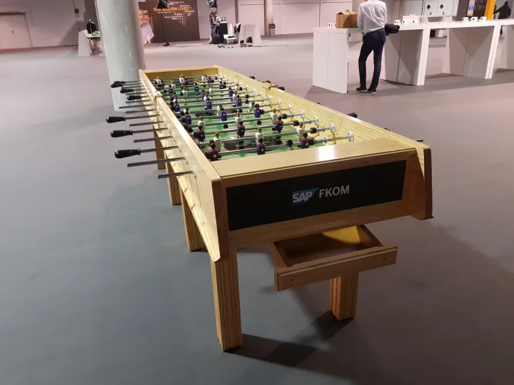 Futbolín gigante en un evento (2)