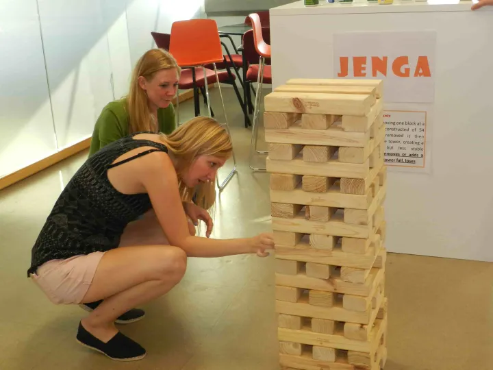 Jenga gigante en un evento