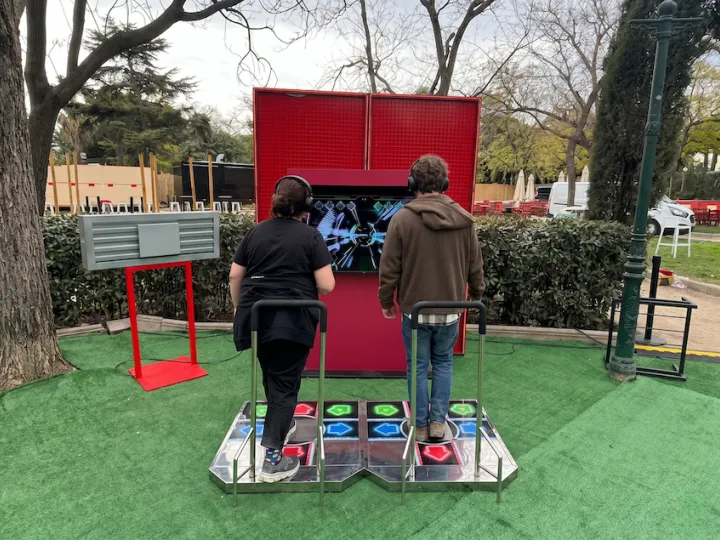 Máquina de bailar en un evento (3)