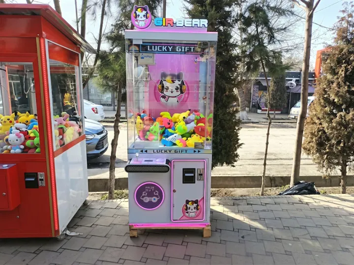 Máquina de bolas LED (grúa de premios) en un evento (6)