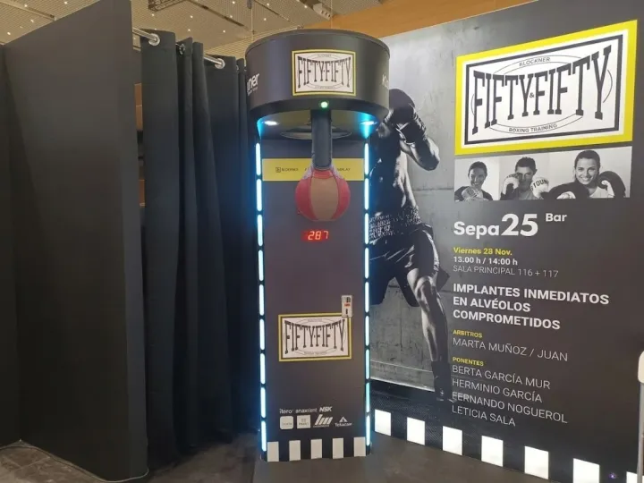 Boxing machine at an event (2)