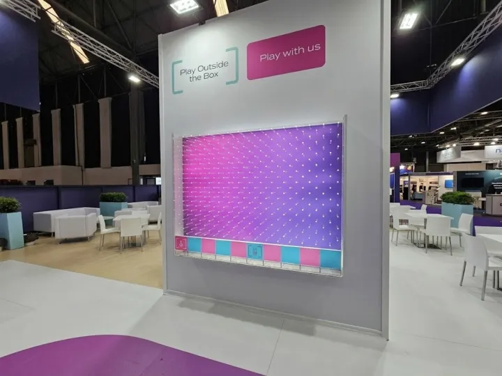 Plinko gigante en un evento (3)