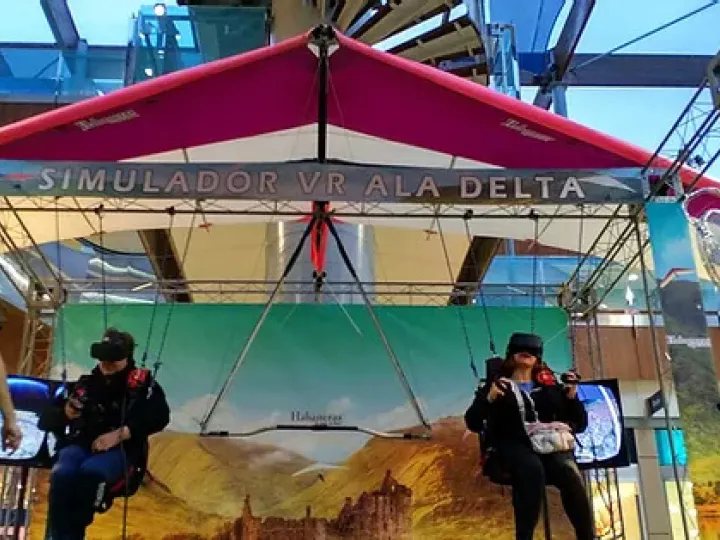 VR hang-gliding simulator at an event (3)